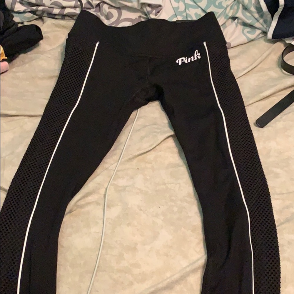 NWT PINK VICTORIA SECRET LEGGINGS